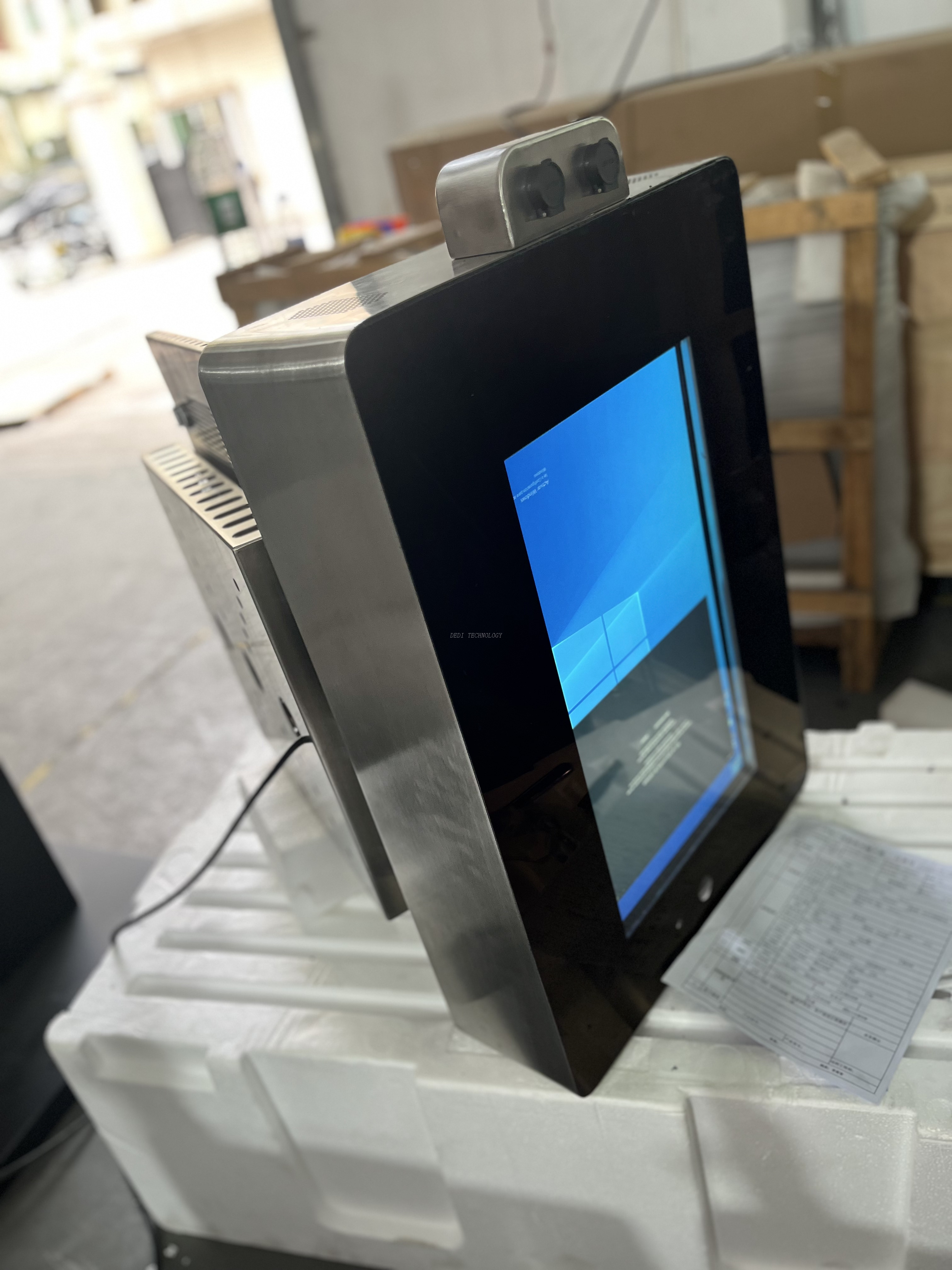 2000Nits Lcd Outdoor stainless steel Totem Display Custom21.5Inch Digital Signage Lcd Capacitive Touch Screen Monitor for Outdoor