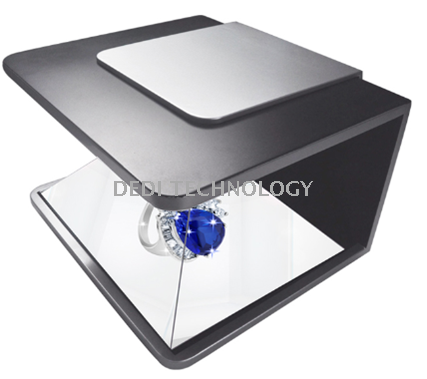 270 degree holographic display cabinet